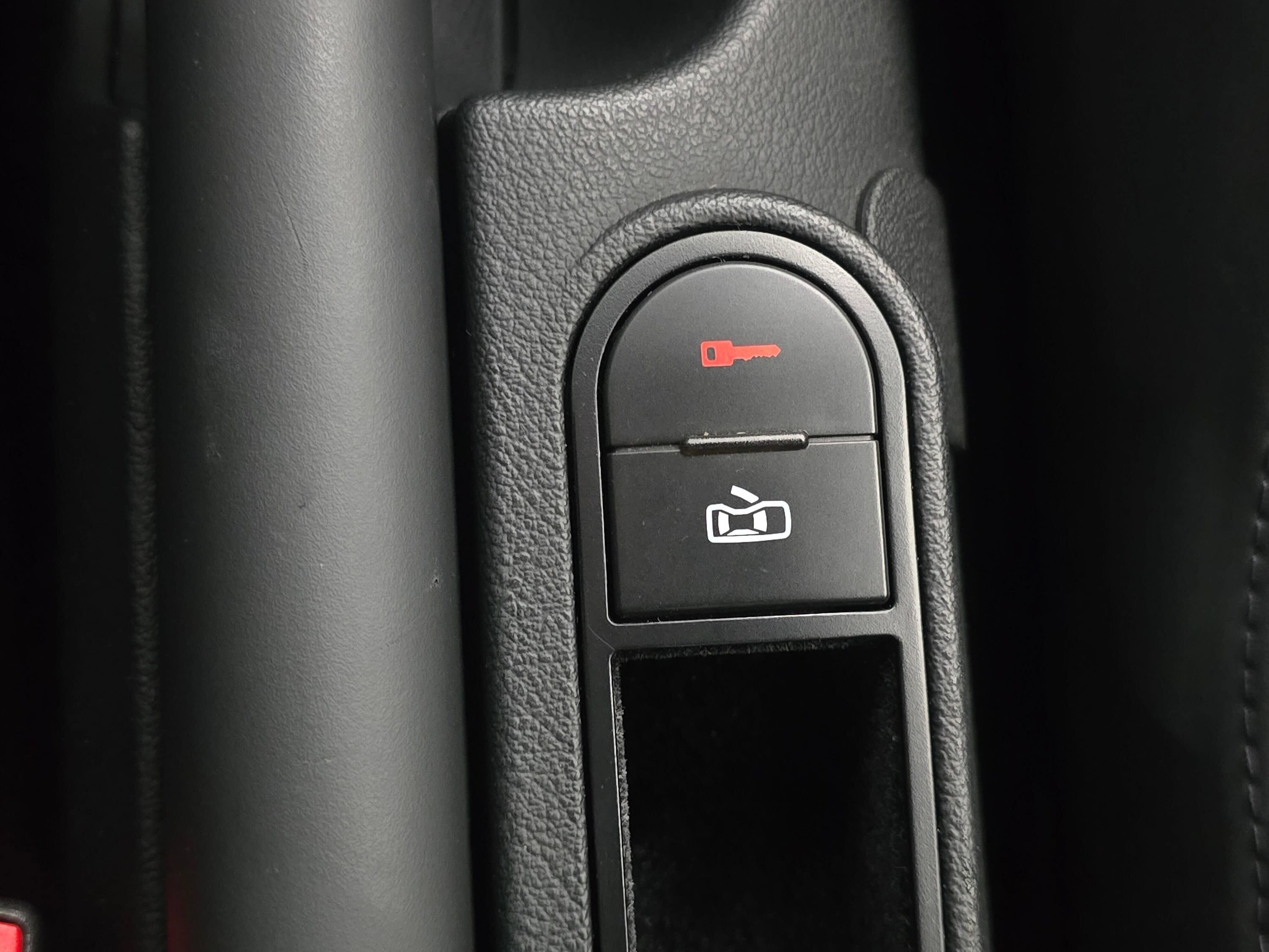 Used 2001 Audi TT 1.8T AWD/4WD image 40