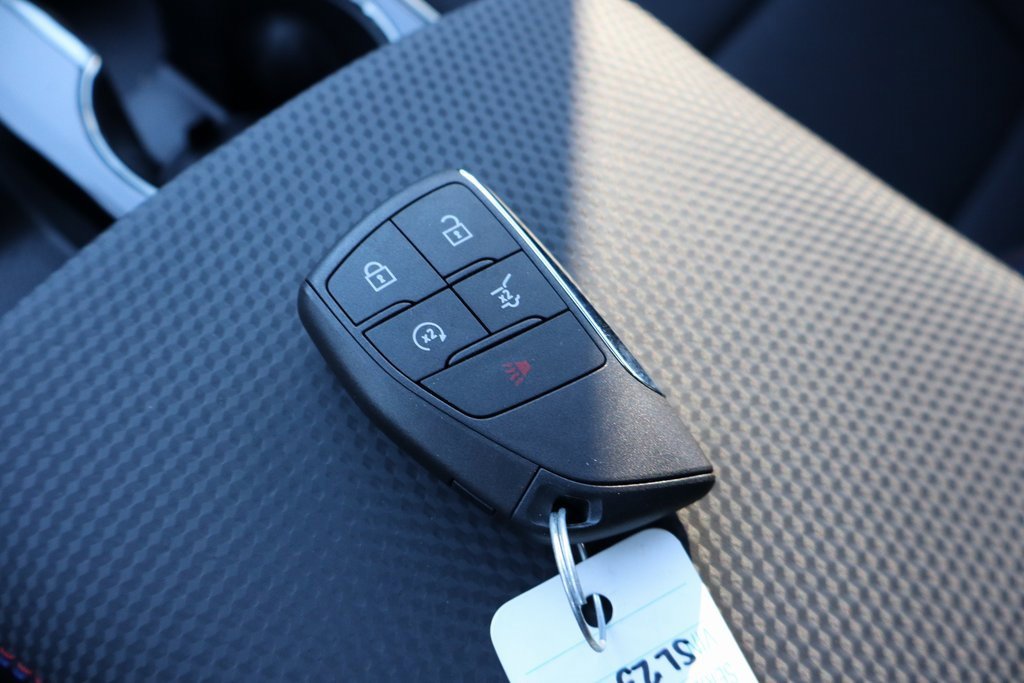 New 2025 Chevrolet Equinox RS image 32