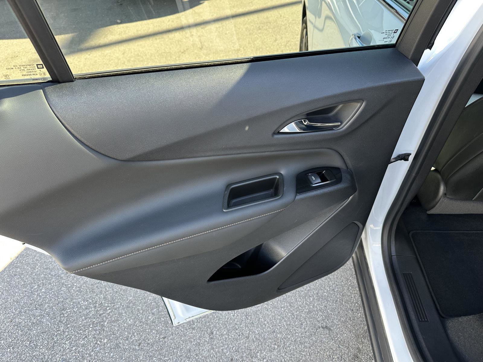 Used 2022 Chevrolet Equinox Premier image 20