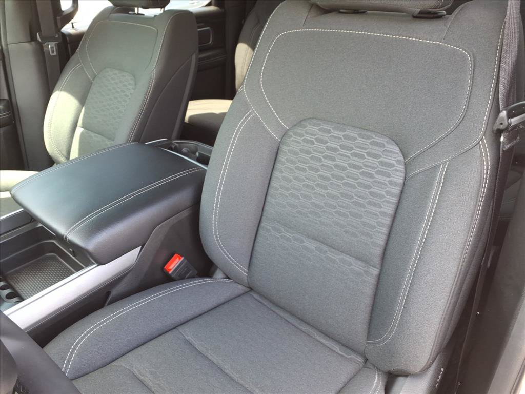 Used 2025 RAM 1500 Big Horn AWD/4WD image 18