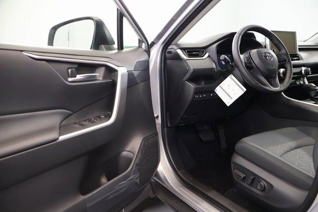 New 2025 Toyota RAV4 XLE image 8