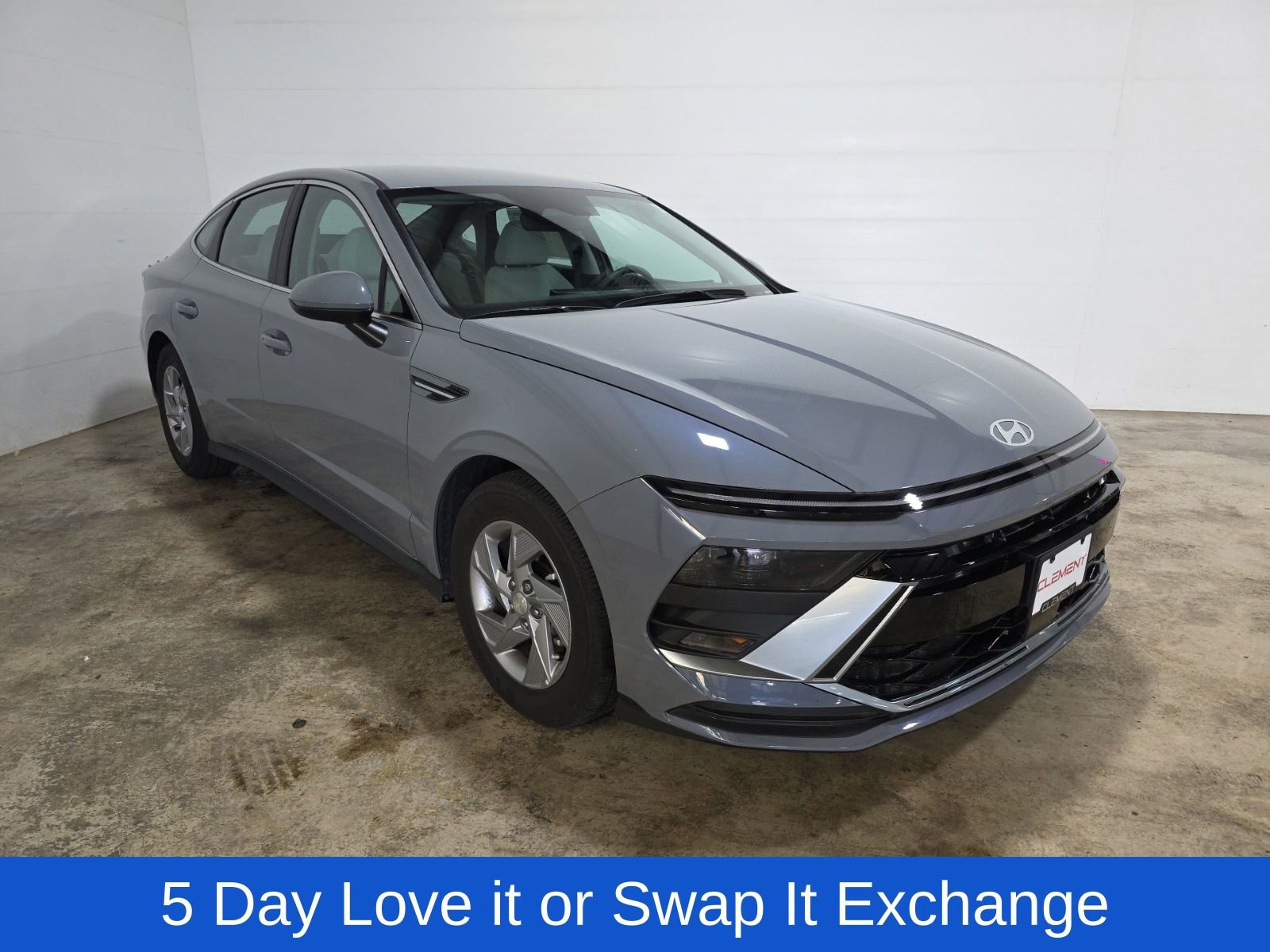 Certified 2025 Hyundai Sonata SE image 3