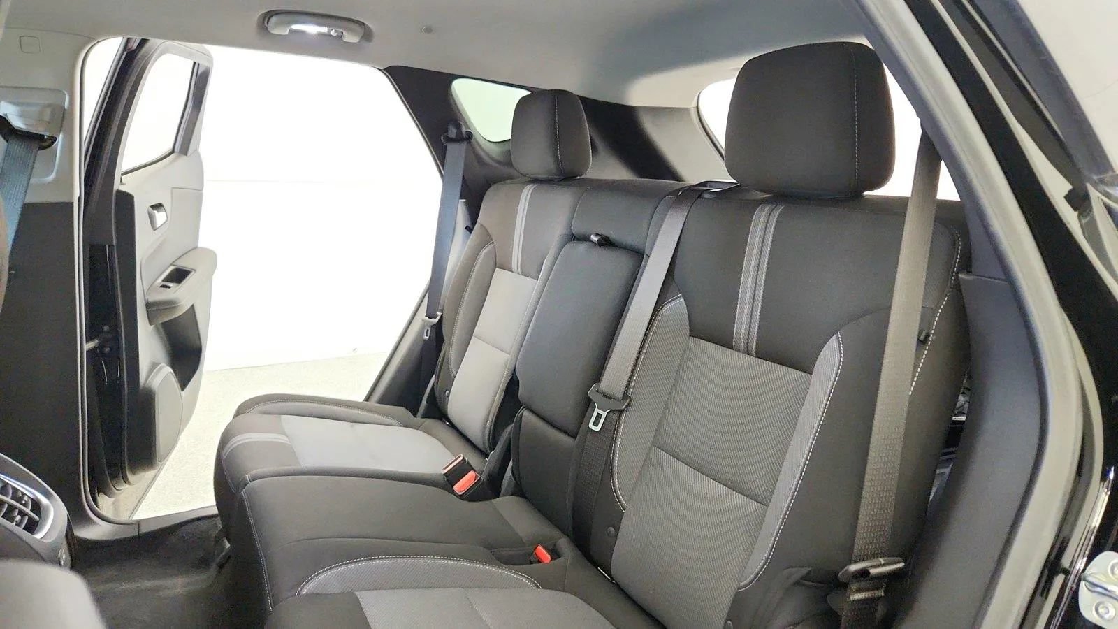 Used 2024 Chevrolet Blazer LT w/ Convenience Package FWD image 30