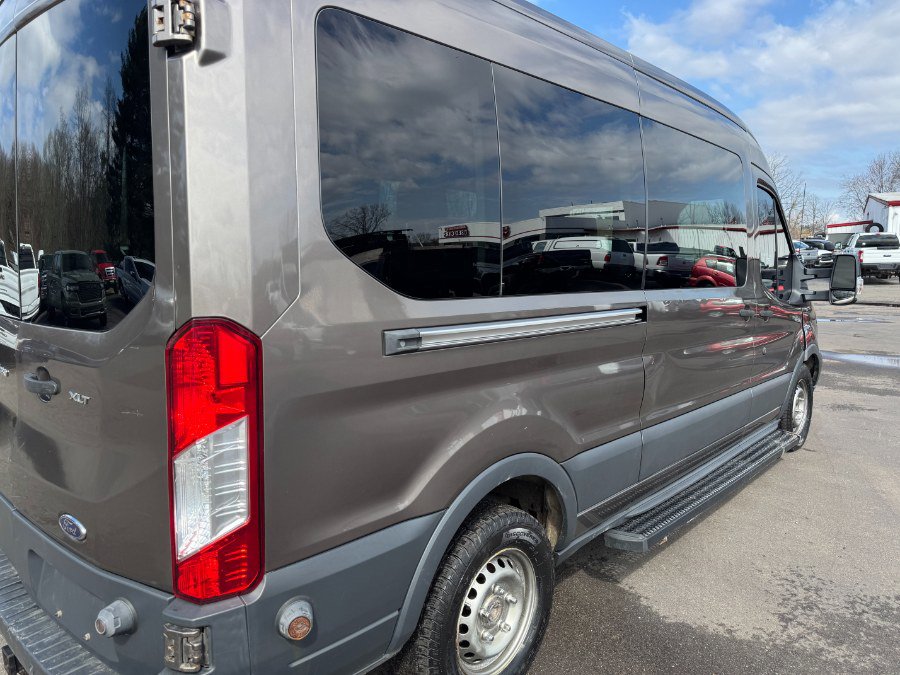 Used 2018 Ford Transit 350 XLT RWD image 11
