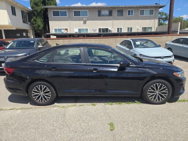 Used 2021 Volkswagen Jetta S w/ Driver Assistance Package image 1