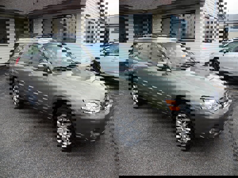 Used 2006 Subaru Outback 2.5i Limited image 4