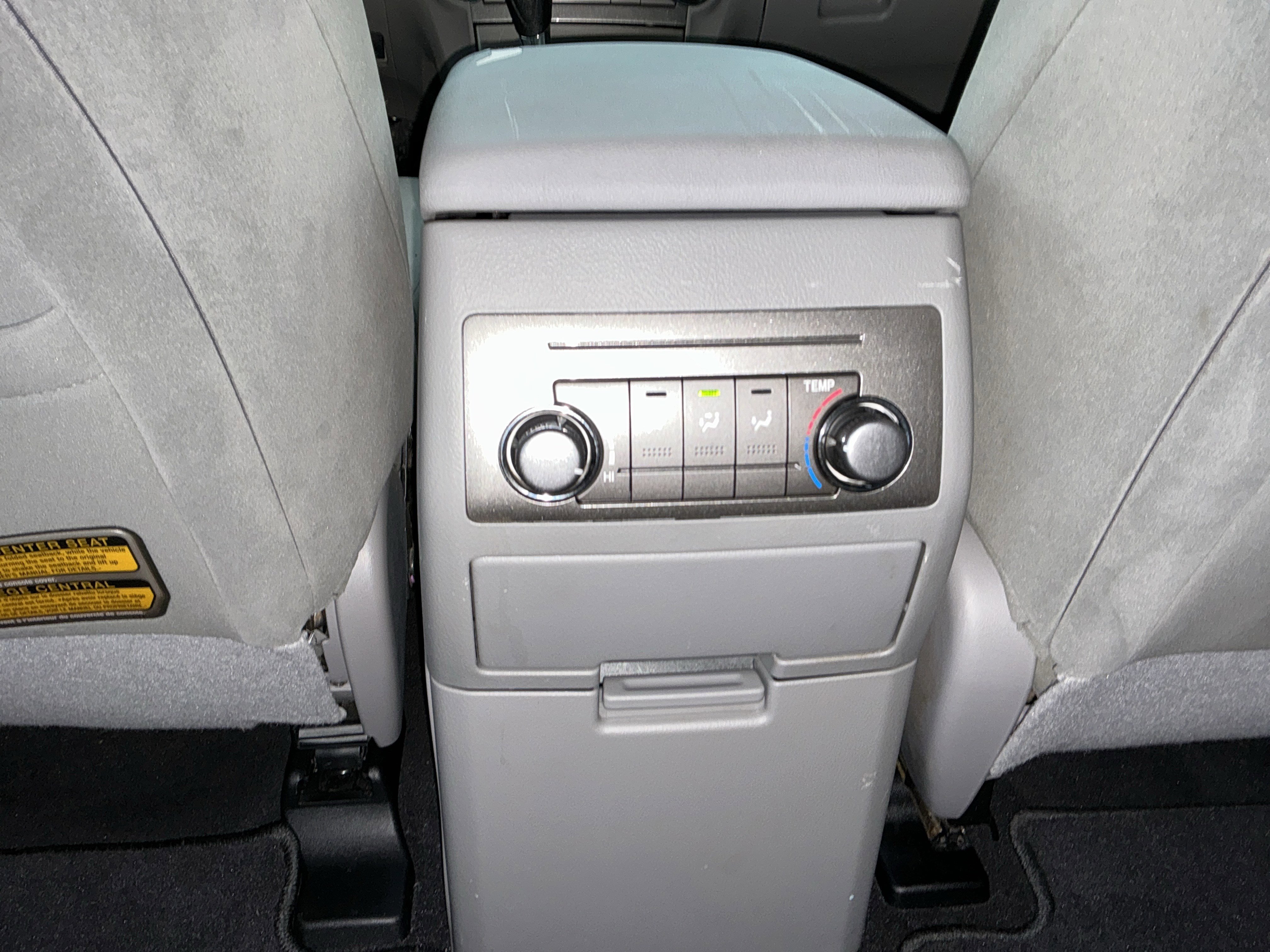 Used 2013 Toyota Highlander Plus image 27