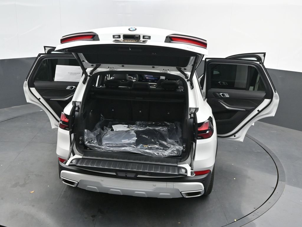 New 2026 BMW X5 xDrive40i w/ Parking Assistance Package AWD/4WD image 55