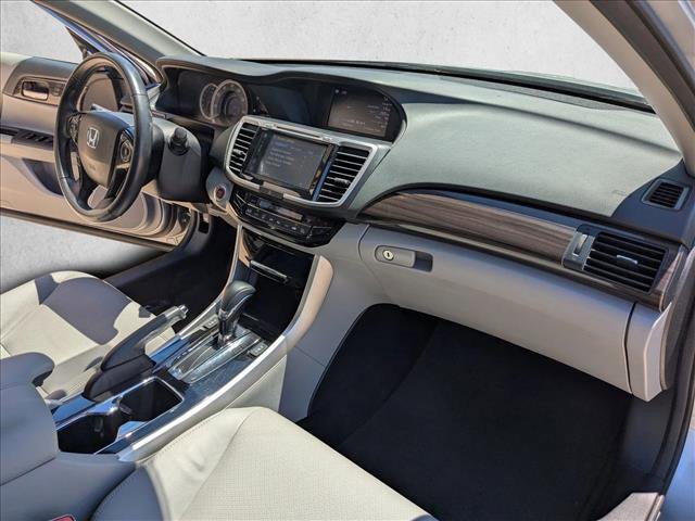 Used 2017 Honda Accord EX-L image 23