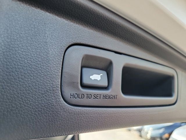 Used 2025 Honda CR-V EX-L image 13
