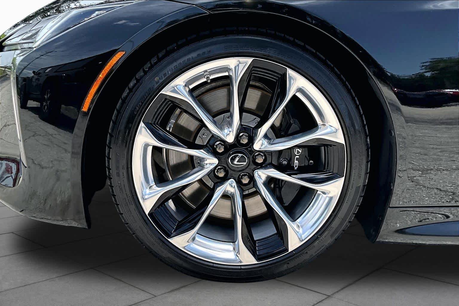 Used 2021 Lexus LC 500 Convertible w/ Touring Package RWD image 11