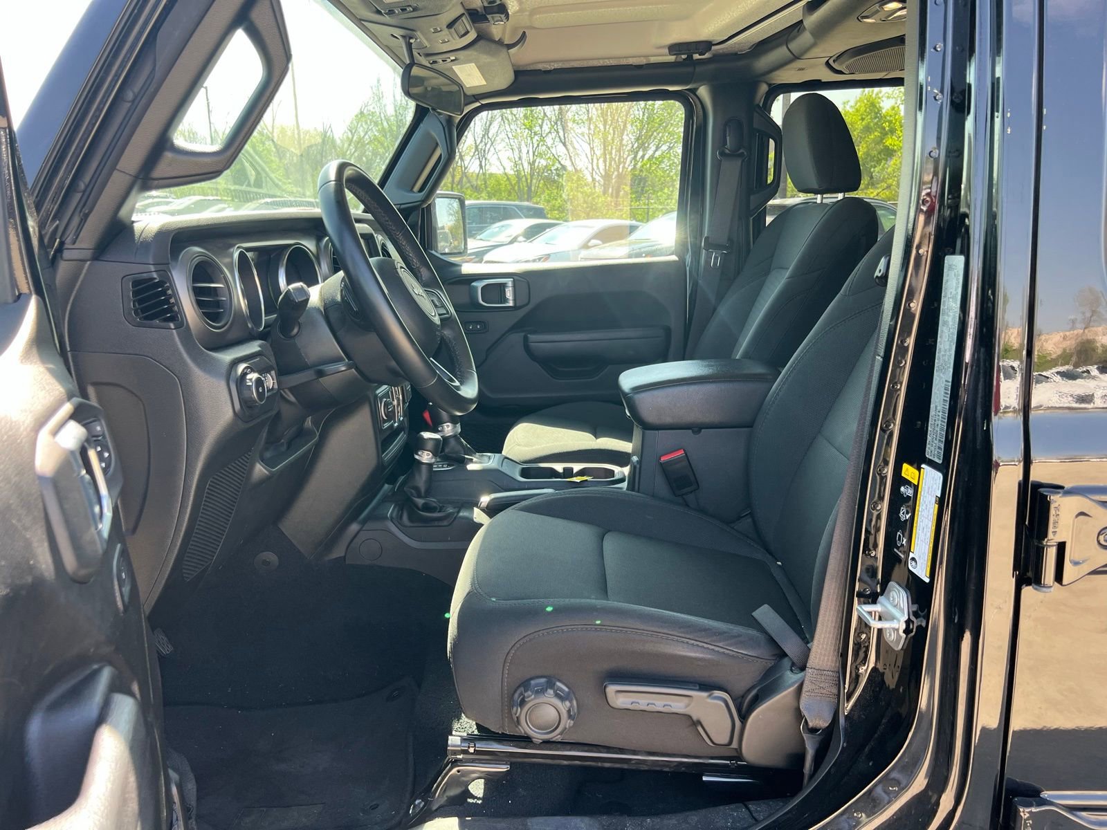 Used 2022 Jeep Wrangler Unlimited Sport image 22