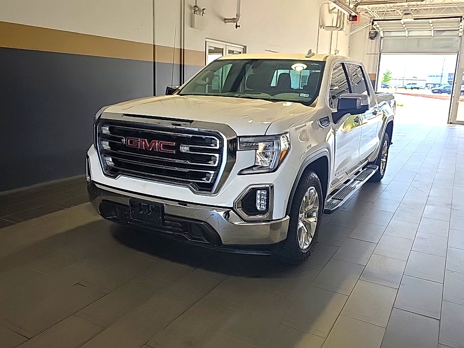 Used 2019 GMC Sierra 1500 SLT RWD image 6