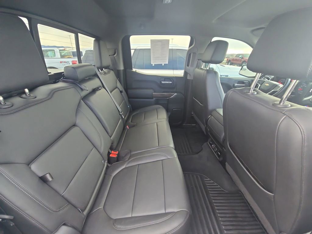 Used 2021 Chevrolet Silverado 1500 LT w/ Z71 Off-Road Package image 11