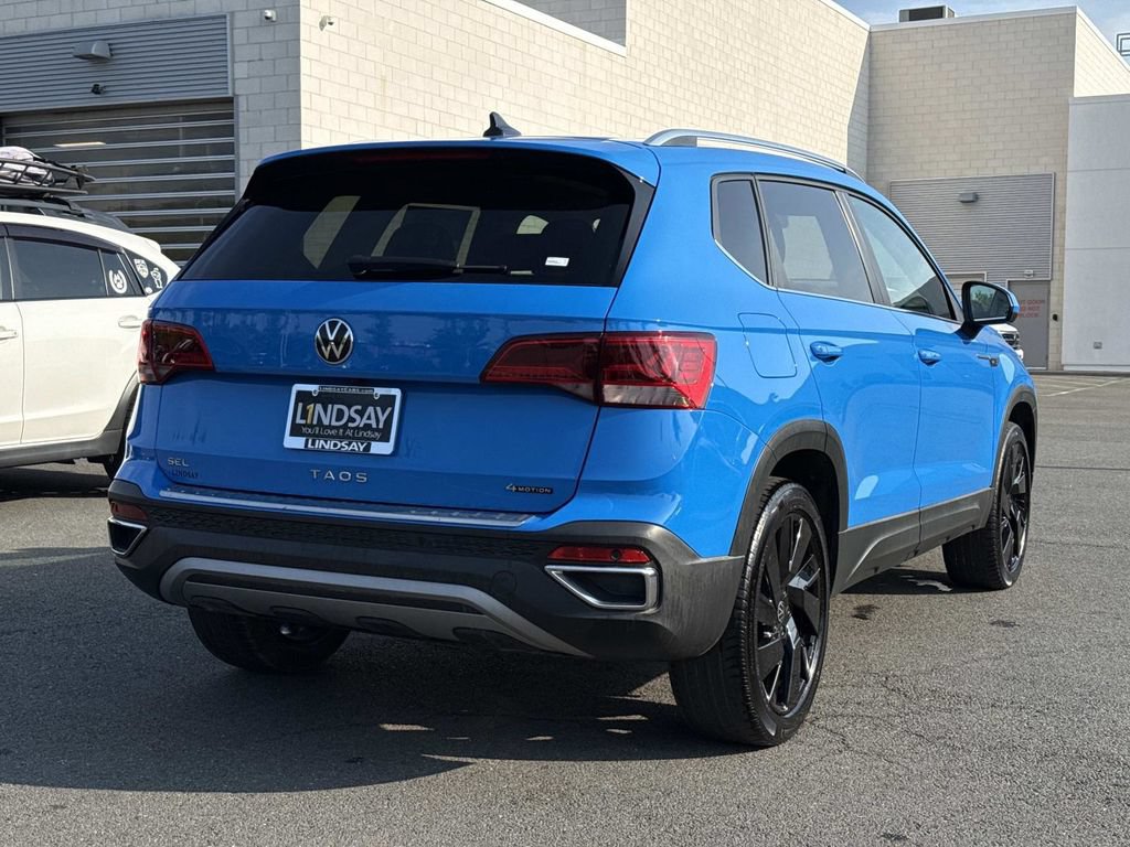 Used 2024 Volkswagen Taos SEL AWD/4WD image 3