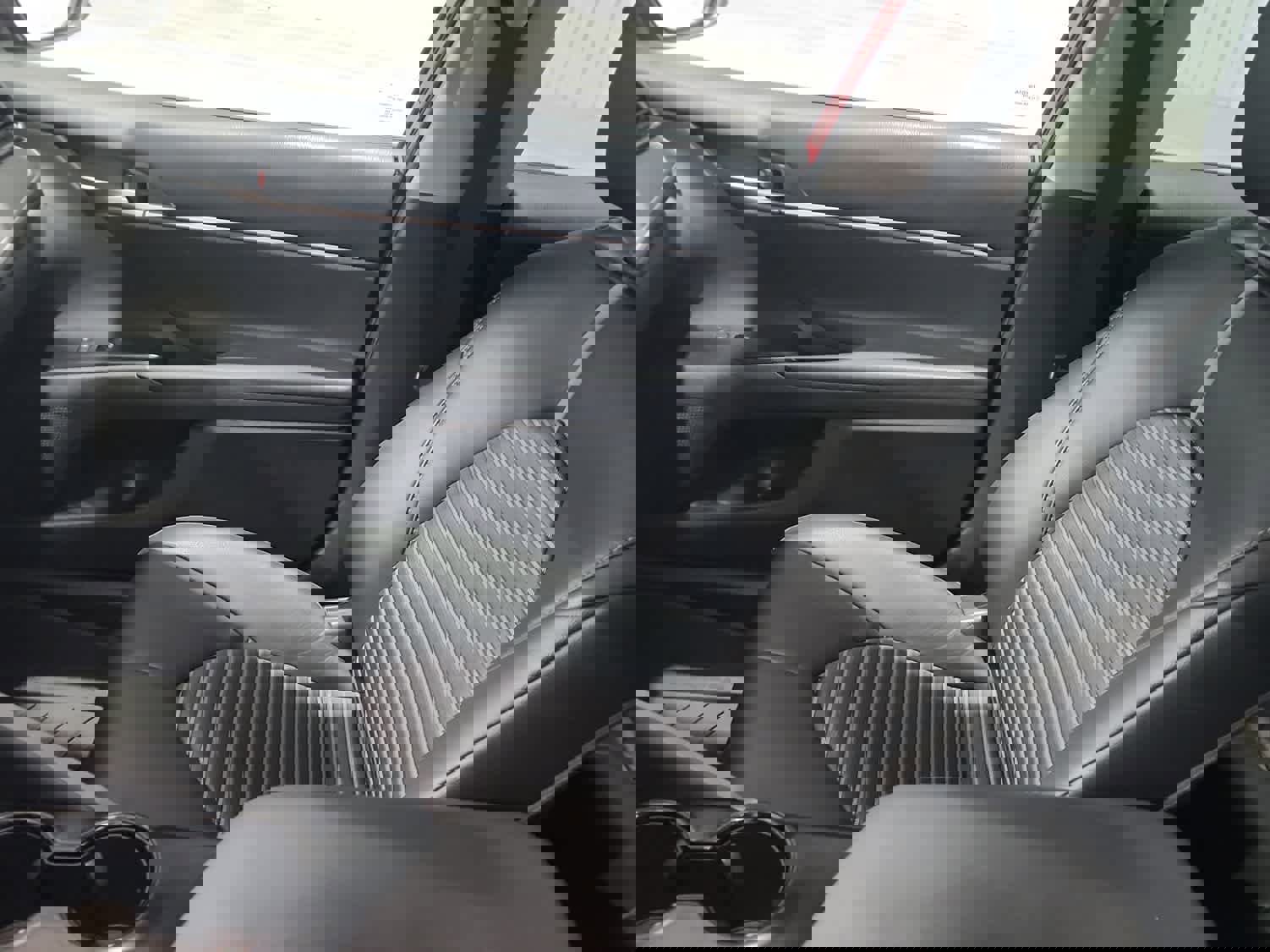 Used 2019 Toyota Camry SE image 17