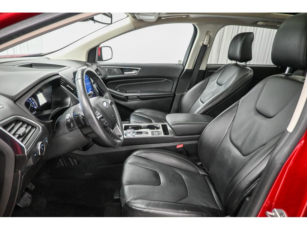 Used 2022 Ford Edge Titanium w/ Class II Trailer Tow Package image 10