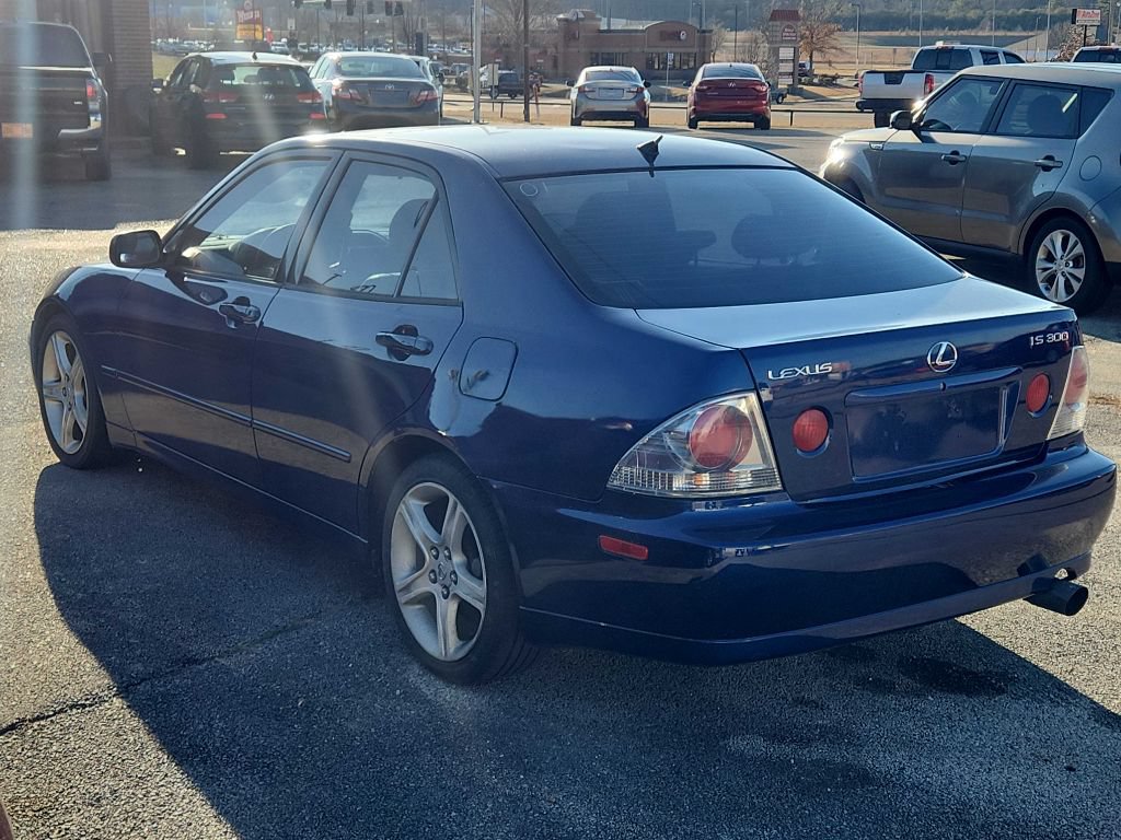 Used 2001 Lexus IS 300 RWD image 3