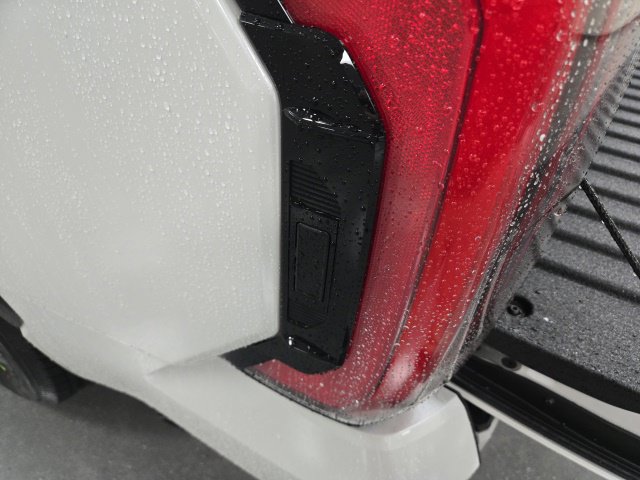 New 2026 Toyota Tundra Platinum AWD/4WD image 18