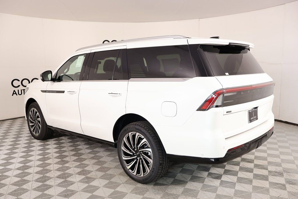 New 2025 Lincoln Navigator Black Label image 25