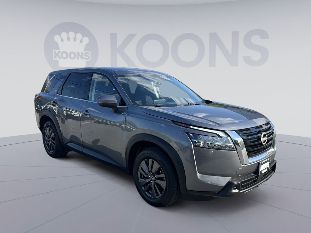 Used 2022 Nissan Pathfinder S AWD/4WD image 18