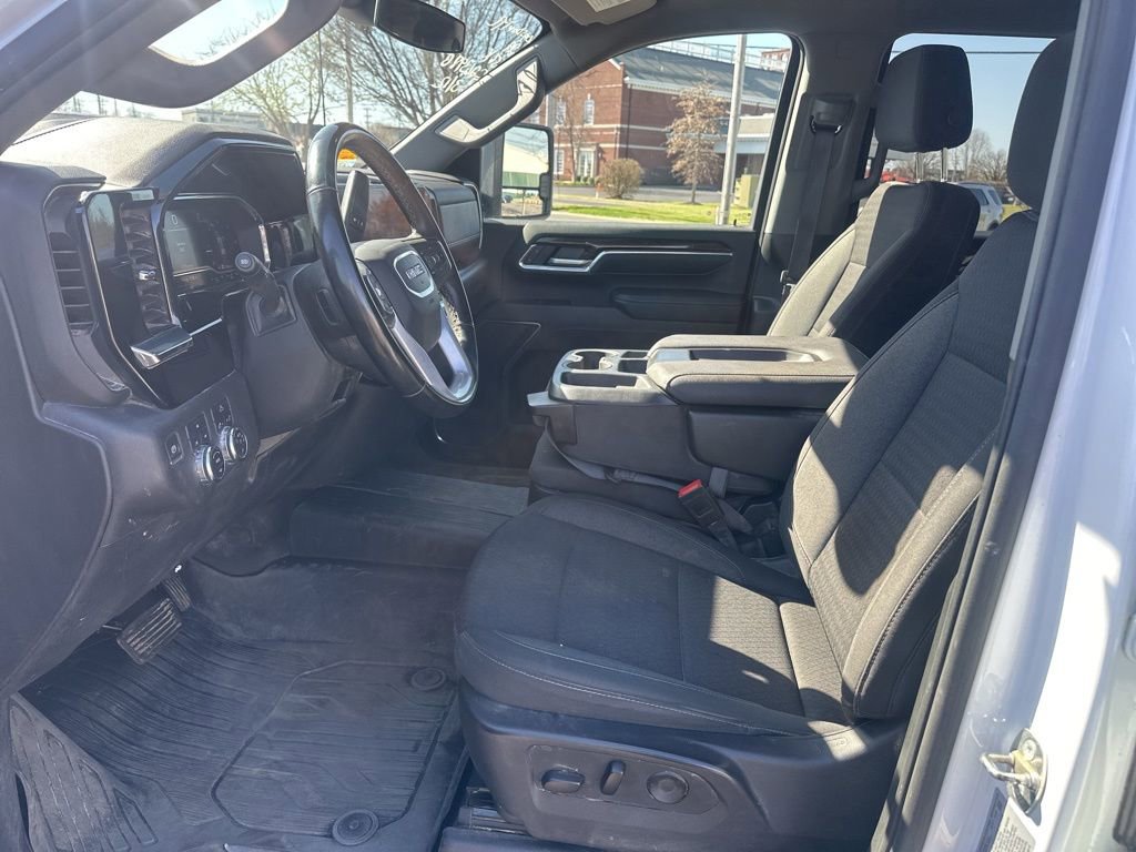 Used 2024 GMC Sierra 2500 SLE w/ SLE Convenience Package image 10