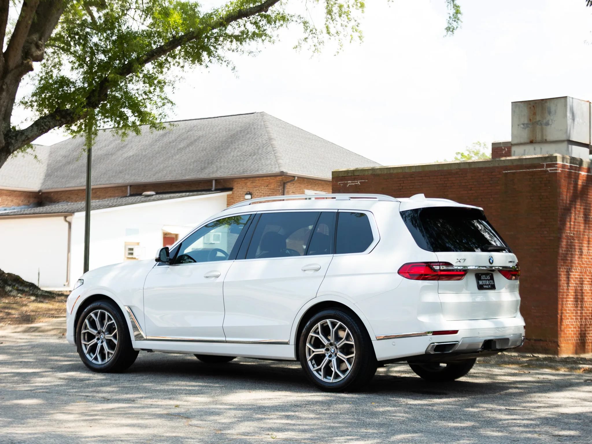 Used 2021 BMW X7 xDrive40i w/ Premium Package AWD/4WD image 11