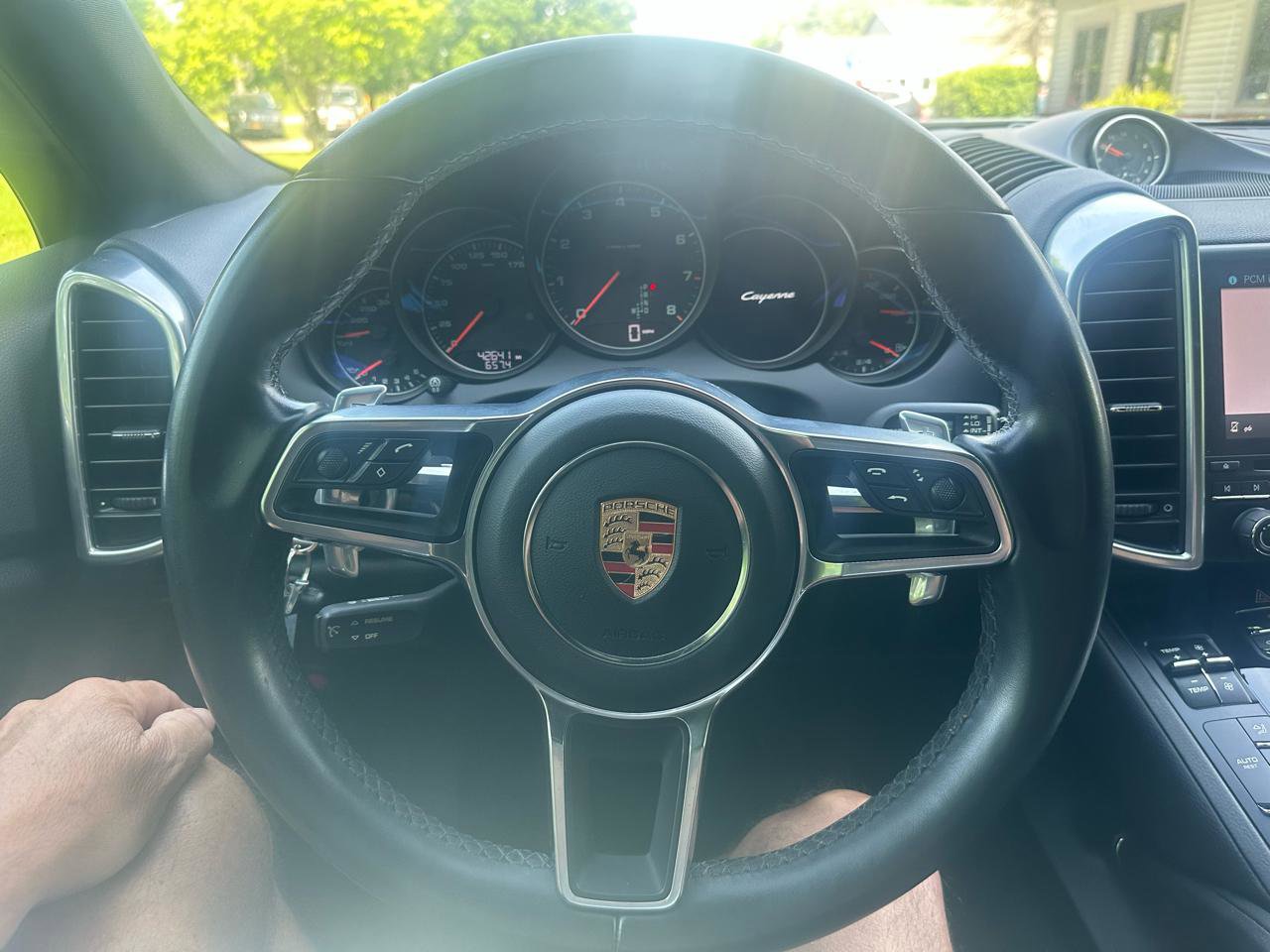 Used 2018 Porsche Cayenne Platinum Edition AWD/4WD image 24
