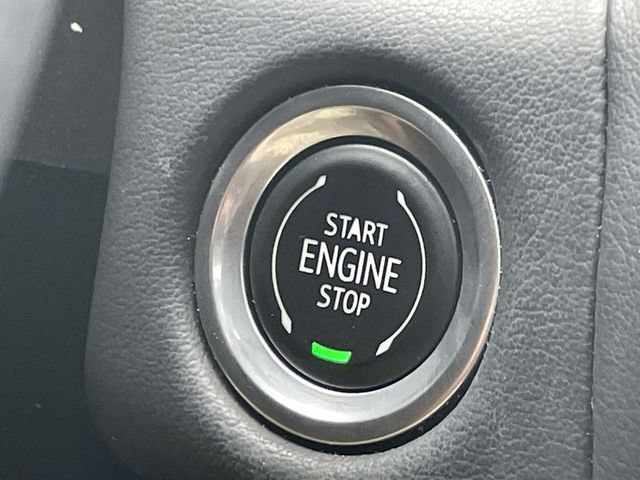 Used 2021 Chevrolet Tahoe Z71 w/ Luxury Package AWD/4WD image 27