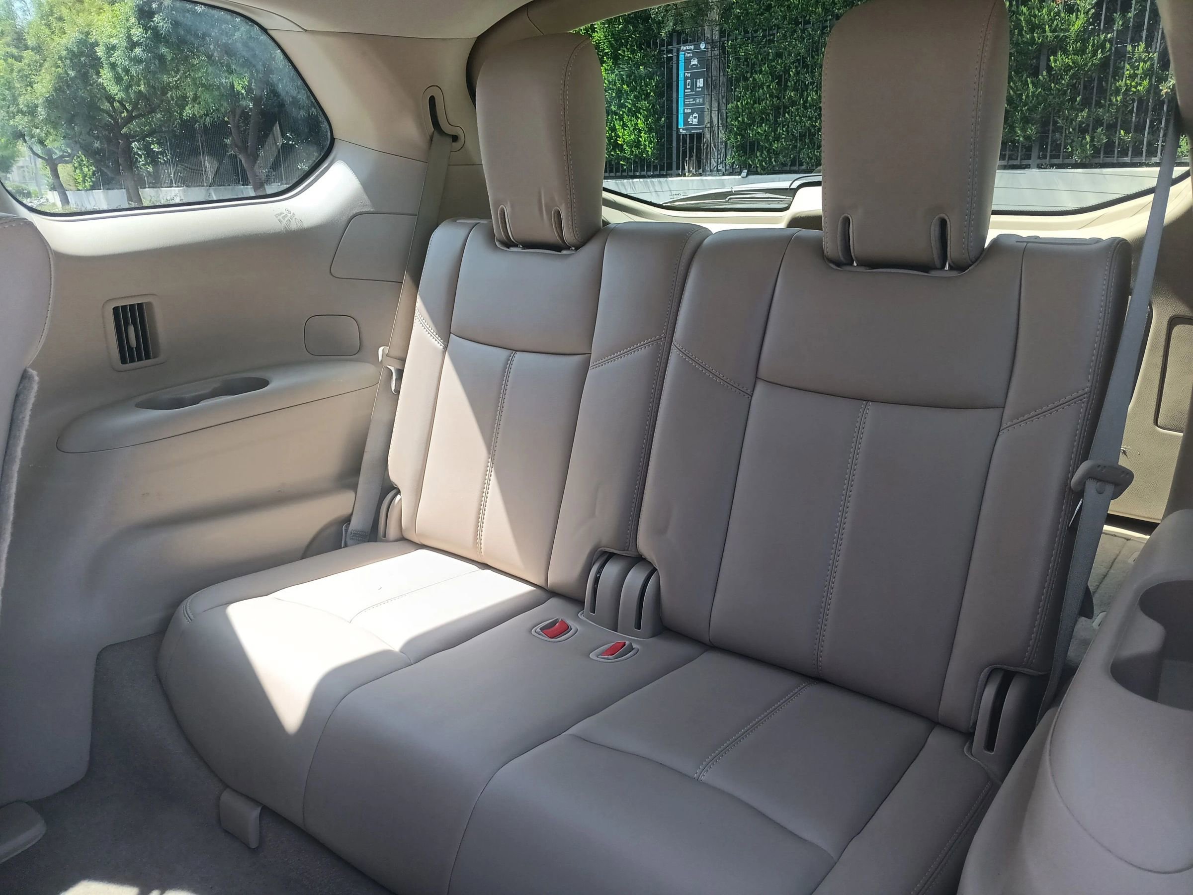 Used 2015 Nissan Pathfinder SL FWD image 14