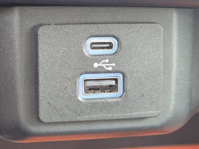 Certified 2022 Ford Maverick XLT FWD image 4