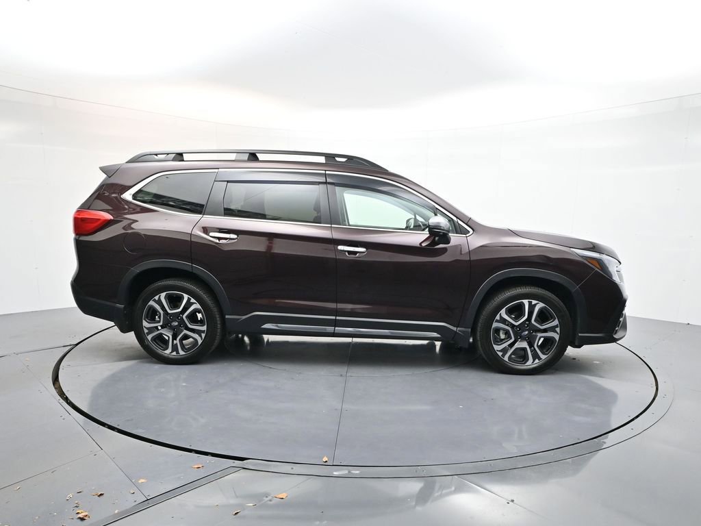 Used 2023 Subaru Ascent Touring image 8