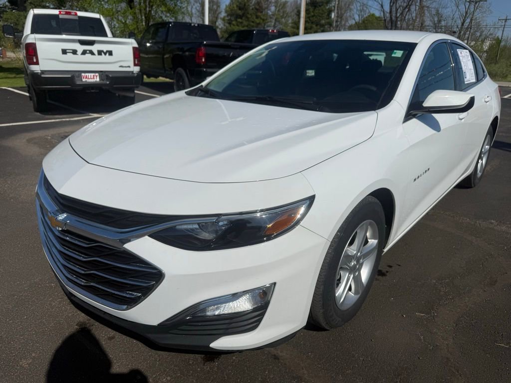 Used 2024 Chevrolet Malibu LS FWD image 3