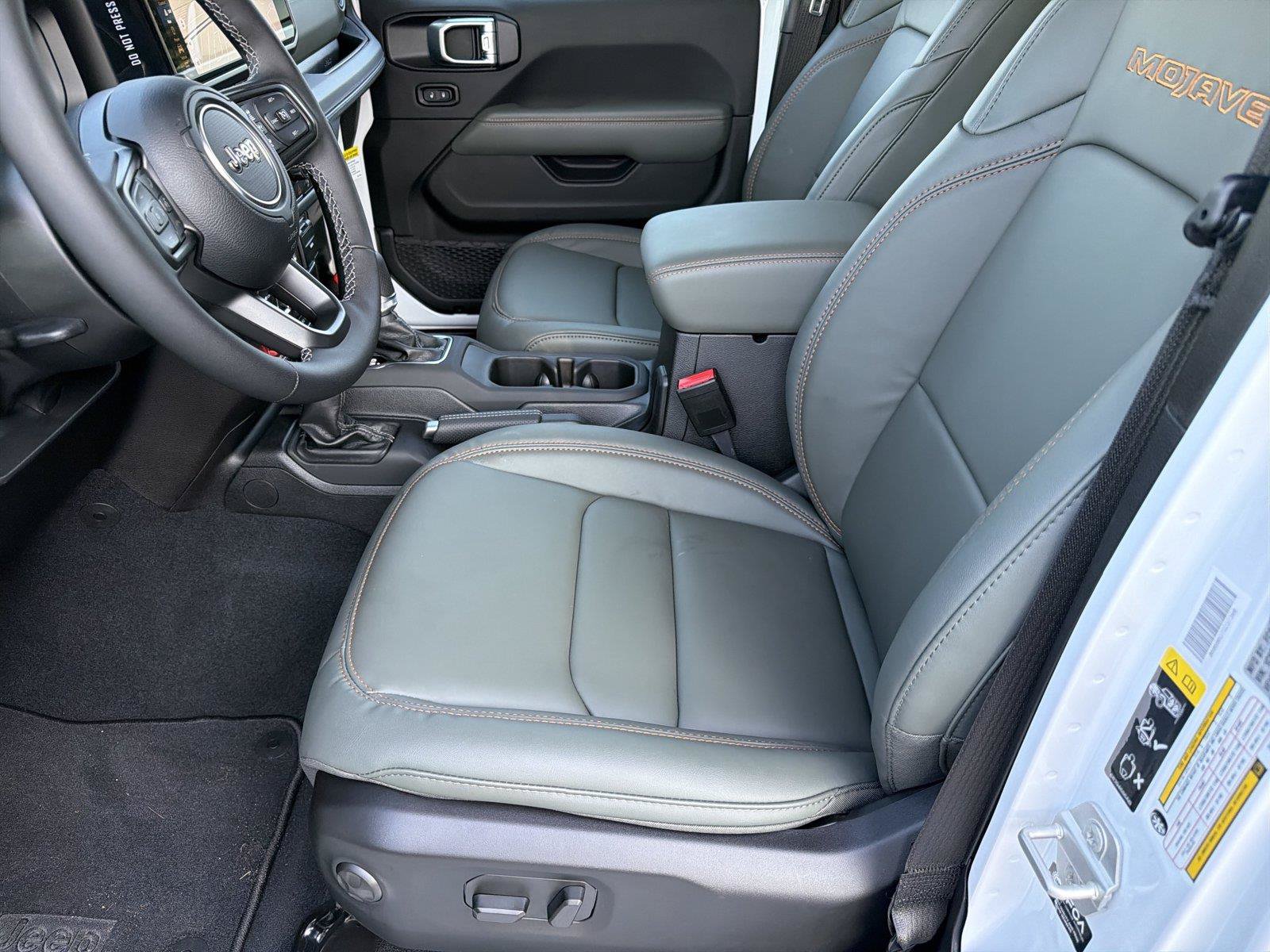 New 2026 Jeep Gladiator Mojave AWD/4WD image 9