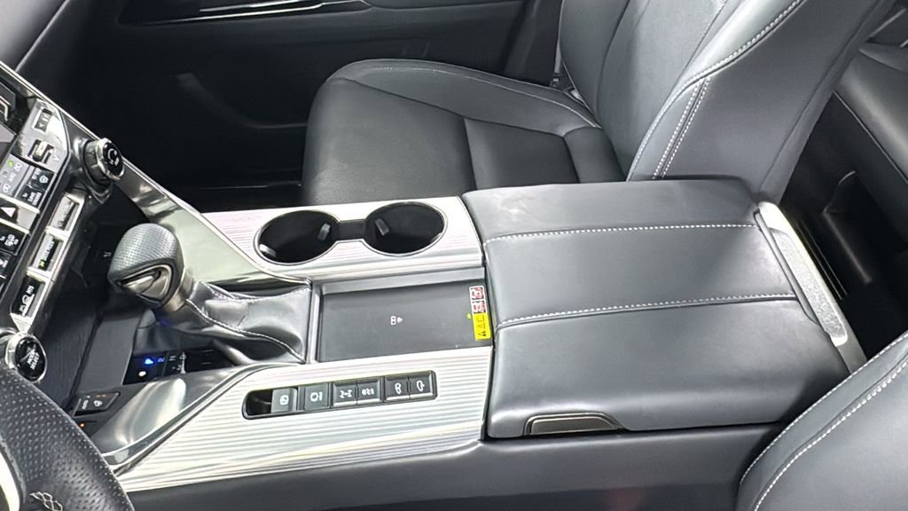 Used 2023 Lexus LX 600 F Sport image 39