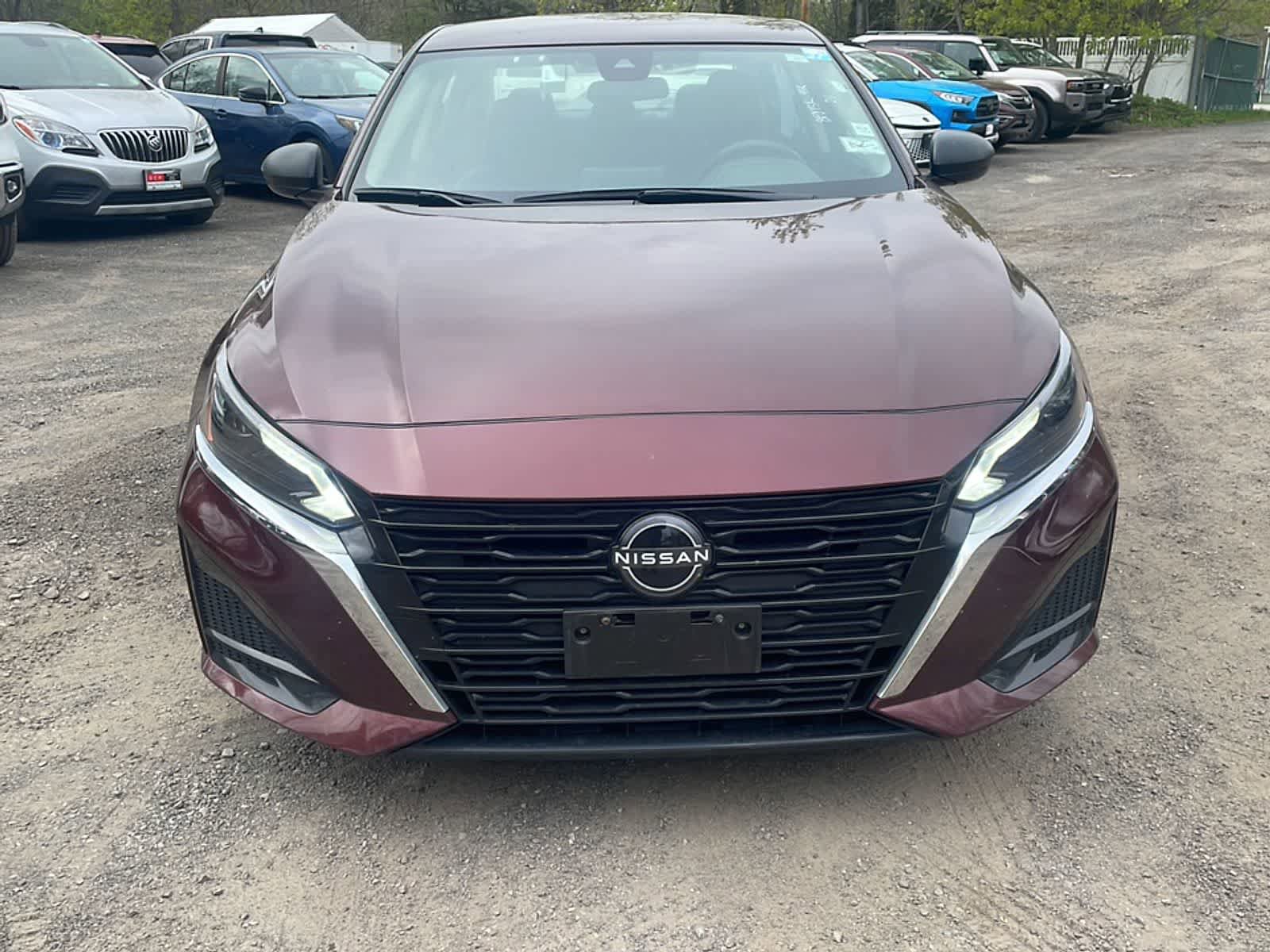 Used 2024 Nissan Altima 2.5 SV FWD image 11