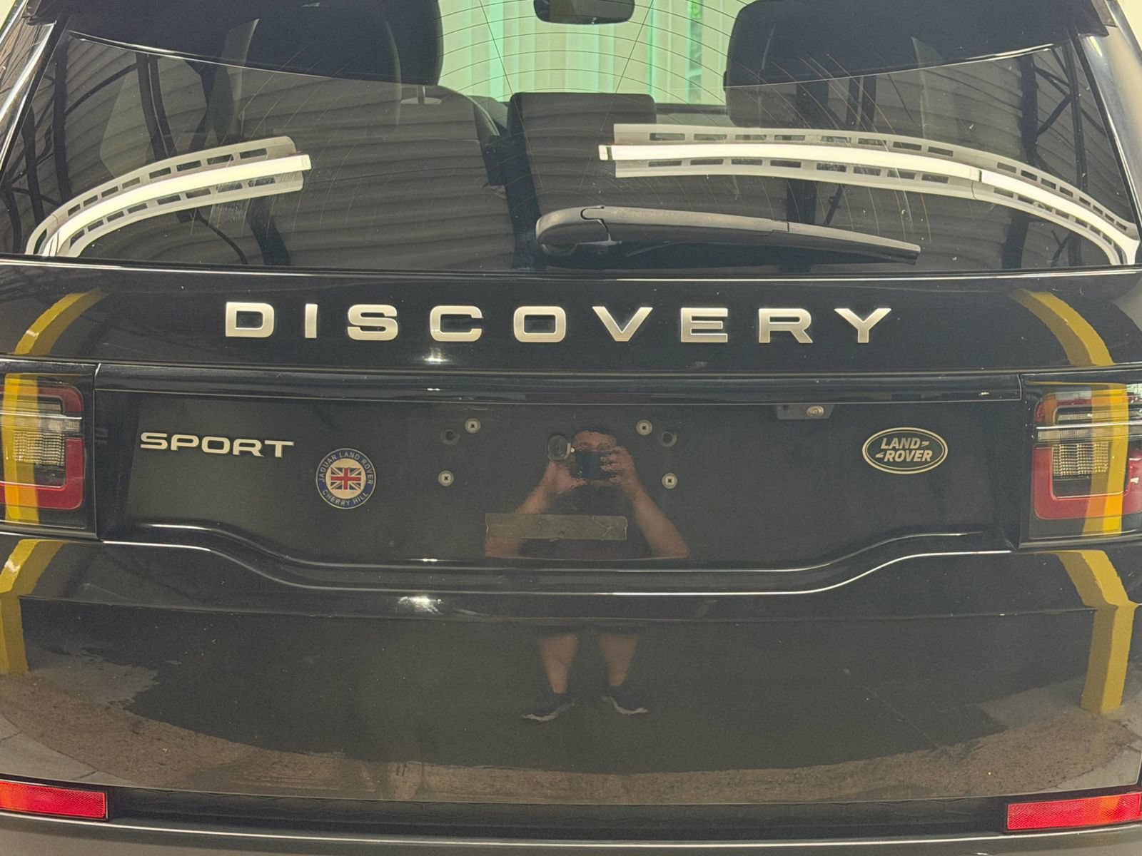 Used 2022 Land Rover Discovery Sport S AWD/4WD image 11