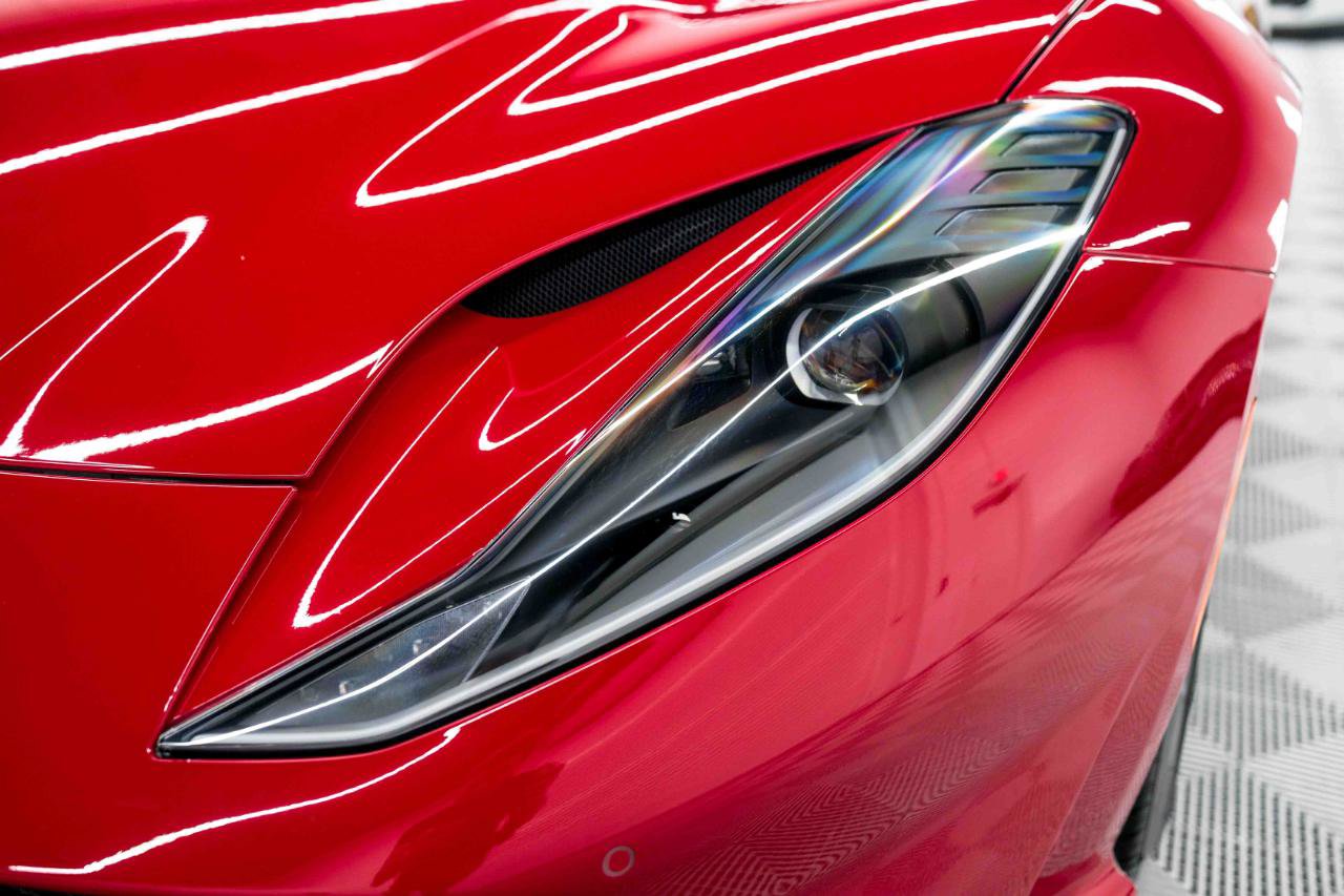 Used 2018 Ferrari 812 Superfast RWD image 12