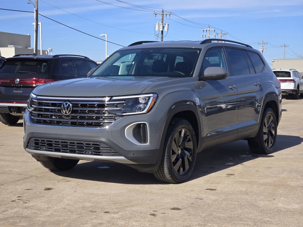 New 2026 Volkswagen Atlas SE image 2