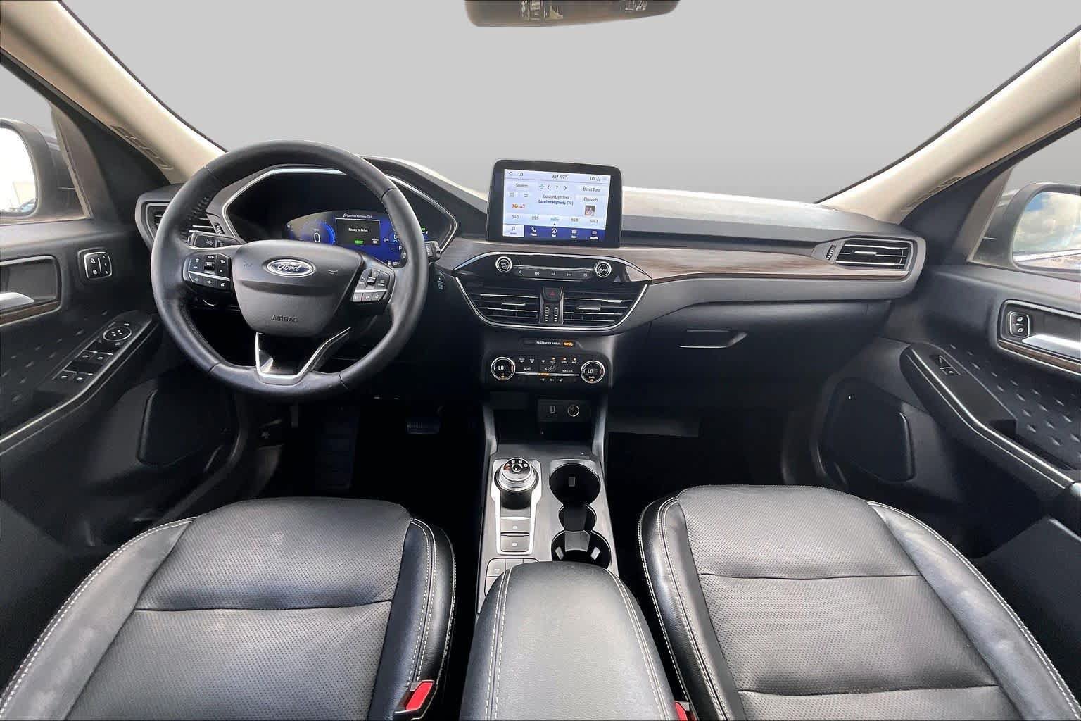 Used 2020 Ford Escape Titanium FWD image 15