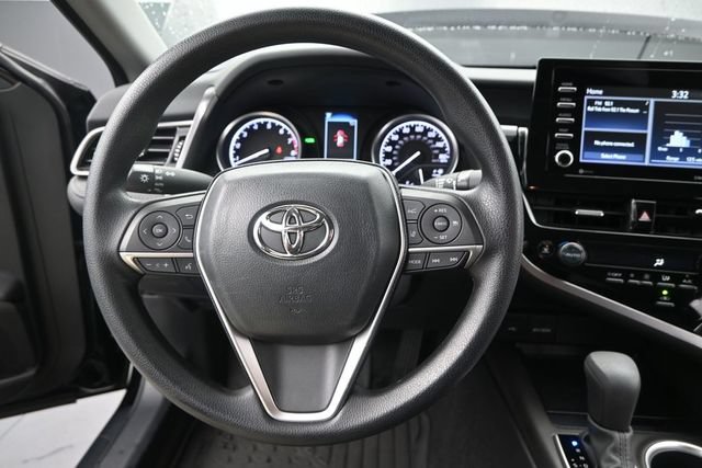 Used 2023 Toyota Camry LE w/ Convenience Package FWD image 6