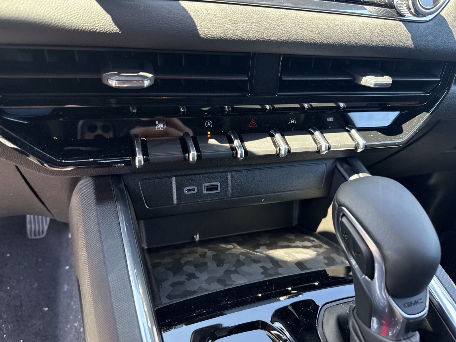 New 2026 GMC Canyon Elevation w/ Convenience Package AWD/4WD image 14