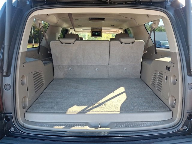 Used 2020 Chevrolet Suburban Premier image 29