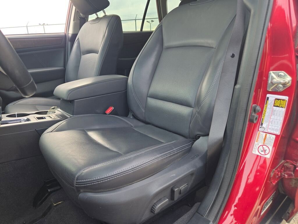 Used 2018 Subaru Outback 2.5i Limited AWD/4WD image 21