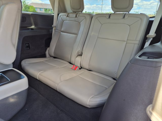 Used 2020 Lincoln Aviator Reserve w/ Equipment Group 202A AWD/4WD image 16