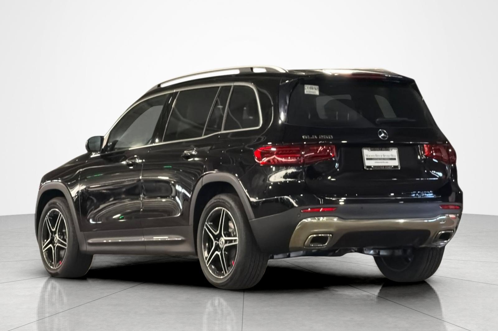 New 2026 Mercedes-Benz GLB 250 image 3
