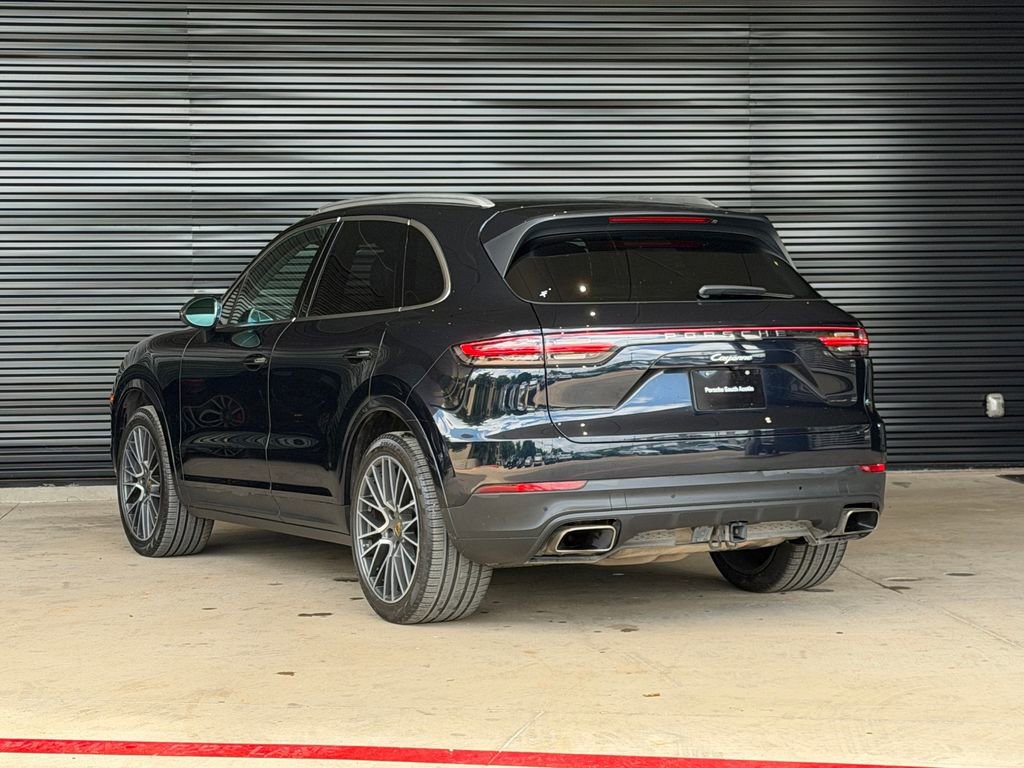 Certified 2019 Porsche Cayenne AWD/4WD image 3