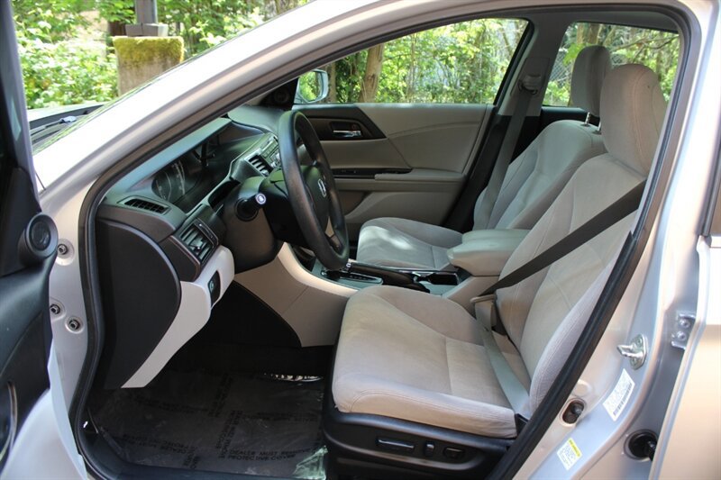 Used 2013 Honda Accord EX image 10