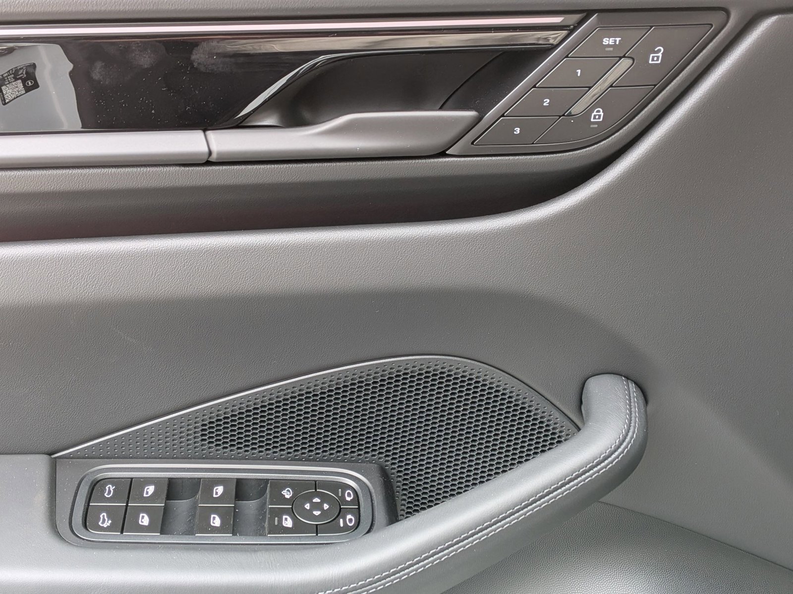 New 2026 Porsche Macan Electric image 14