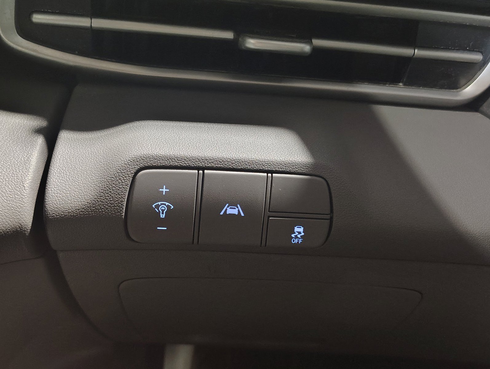 Used 2023 Hyundai Elantra SEL w/ Convenience Package FWD image 14